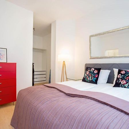 Victoria Altstadt Suites Dusseldorf Ngoại thất bức ảnh